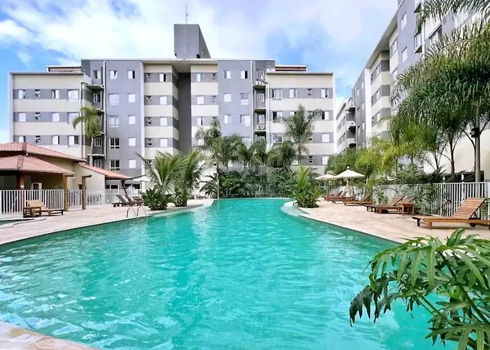 Apartamento com Piscina no Jardim das Palmeiras Resort em Ubatuba